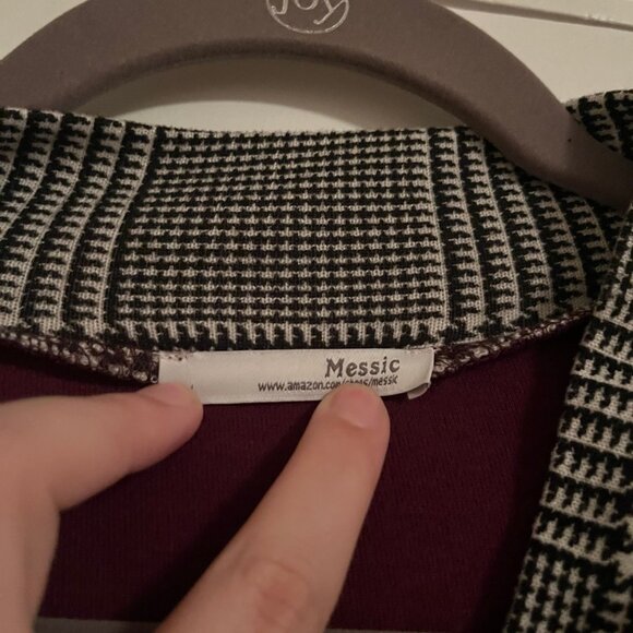 Messic Size Large Maroon Long Sleeve Top with Black/White Plaid Detailing - Picture 3 of 5